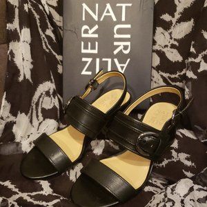 Naturalizer 'Kaylee' Black Leather Sandals - NIB